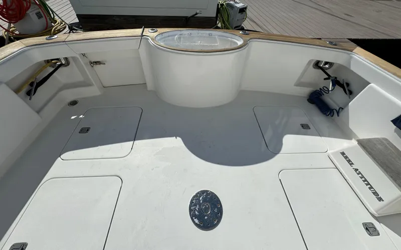  Yacht Photos Pics Cockpit of 2005 Ocean Yachts 46 Super Sport, featuring spacious deck and storage compartments.