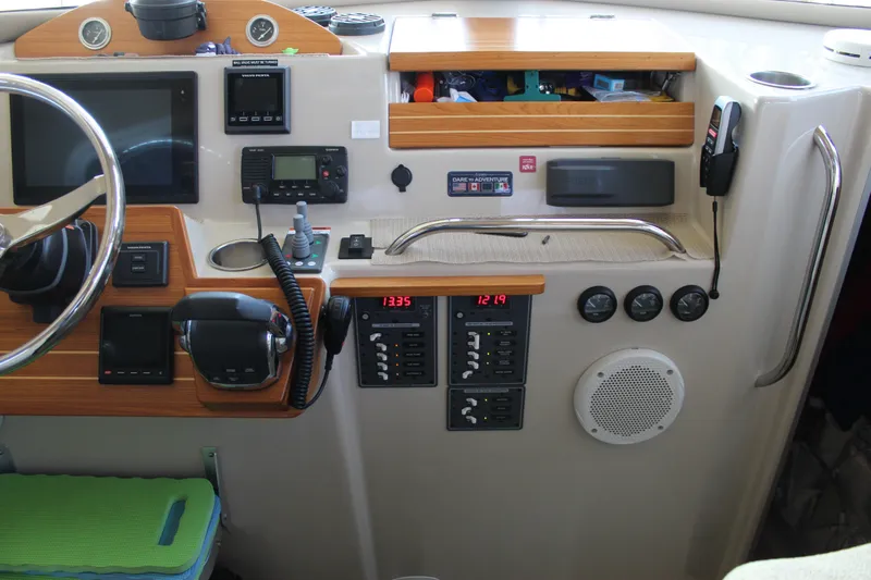 Yacht Photos Pics Aspen B100 2016 boat dashboard with navigation controls and instruments.