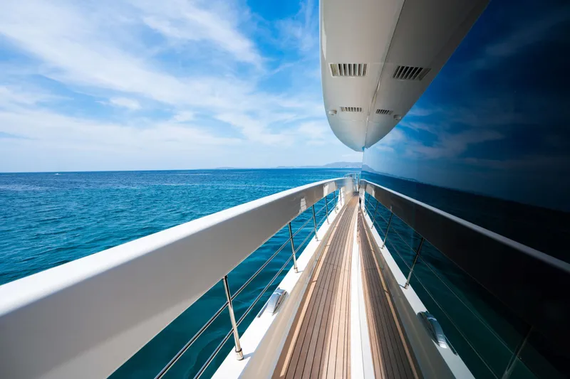 Sx112 Yacht Photos Pics 