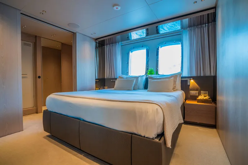 Sx112 Yacht Photos Pics 