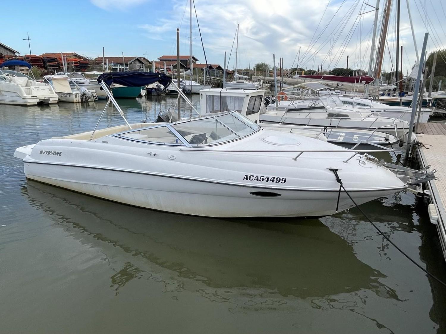 Four Winns Sundowner 225 | 7m | 1999 - 38 - Isère | Boats and Outboards