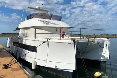 2015 Fountaine Pajot Motor Yacht 37