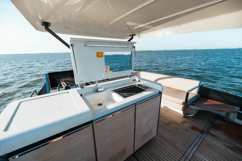 X60 Yacht Photos Pics 