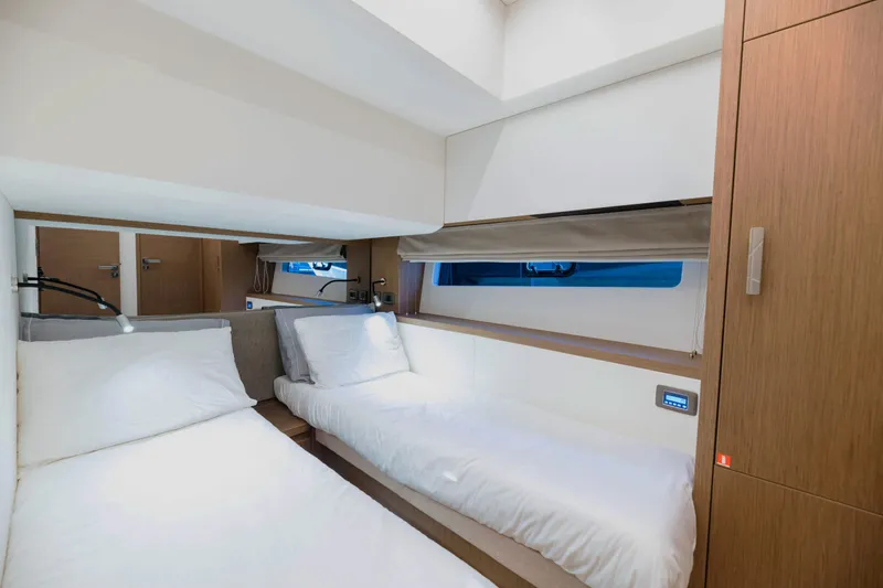 X60 Yacht Photos Pics 