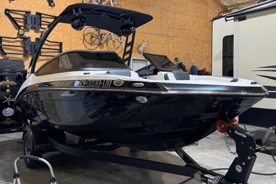 Yamaha Boats 195S
