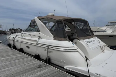 Cruisers Yachts 4270 Esprit