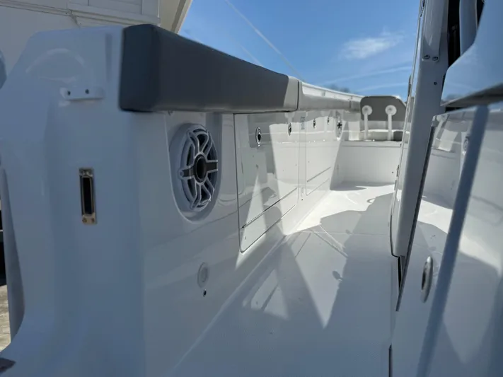  Yacht Photos Pics 2025 Everglades 285 Center Console boat interior with sleek design and modern features.