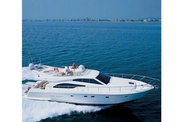 2006 Ferretti Yachts 530