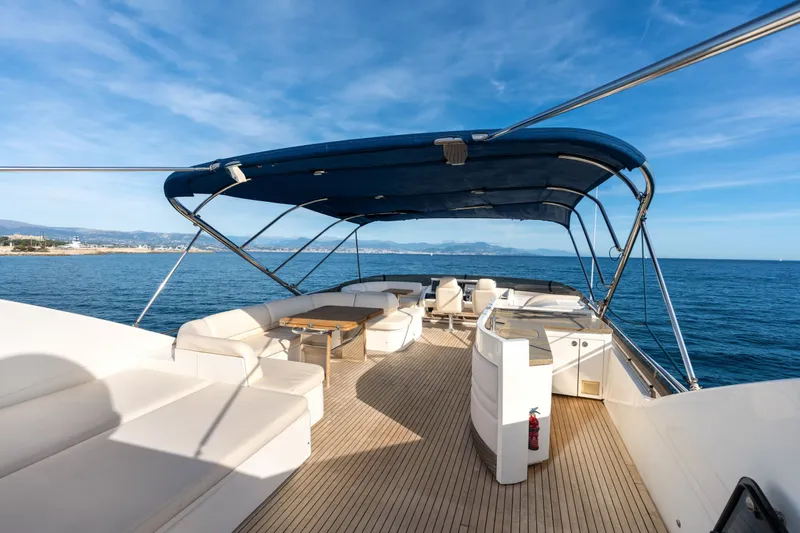 85 Yacht Photos Pics 