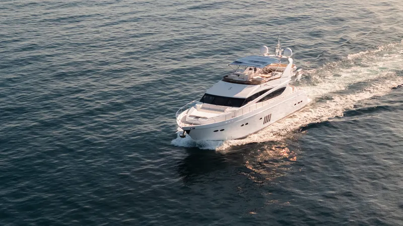 85 Yacht Photos Pics 