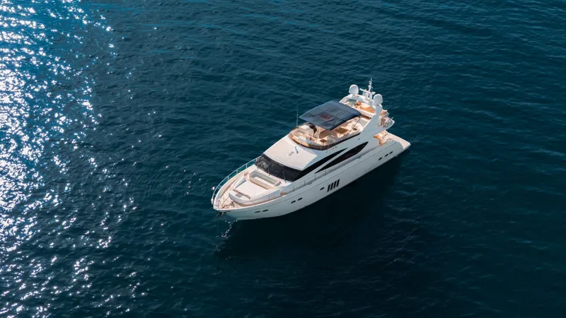 85 Yacht Photos Pics 