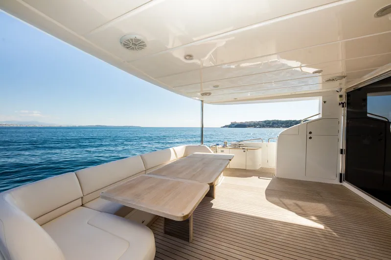 85 Yacht Photos Pics 