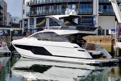 2025 Fairline Squadron 58