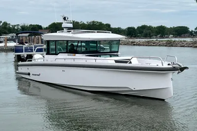 Axopar 37 XC CROSS CABIN