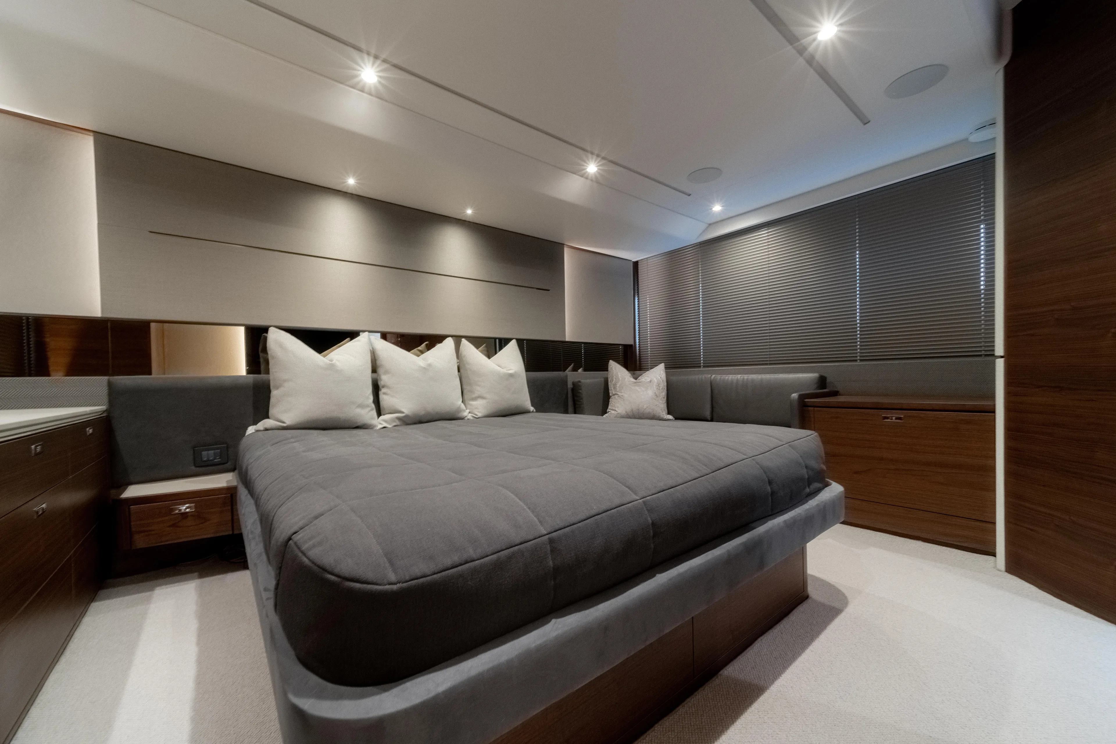 Basecamp Yacht Photos Pics 