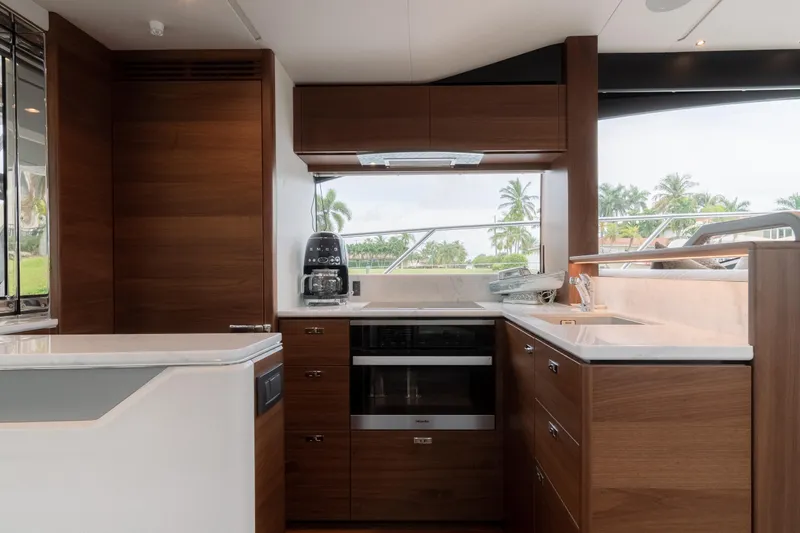 Basecamp Yacht Photos Pics 