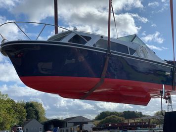 1972 Seamaster 27