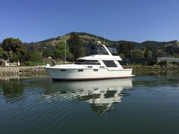 1986 Carver  42 Sedan
