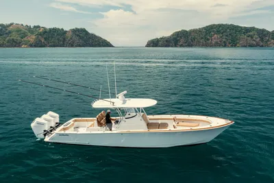 Valhalla Boatworks V-37