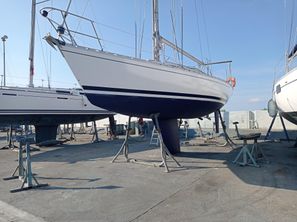 1985 Beneteau First 345