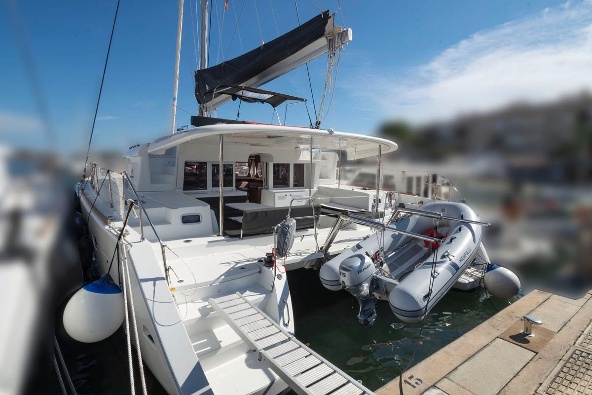 2020 Lagoon 45 