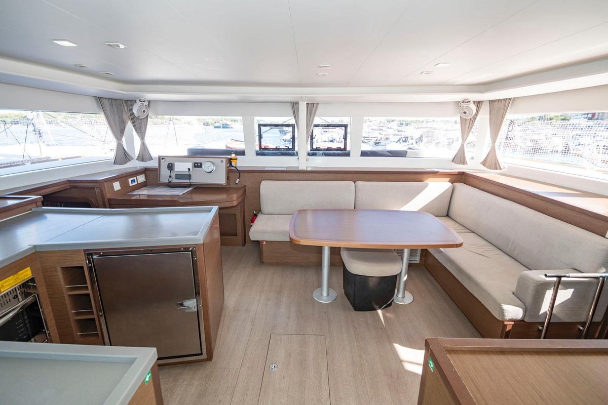 2020 Lagoon 45 