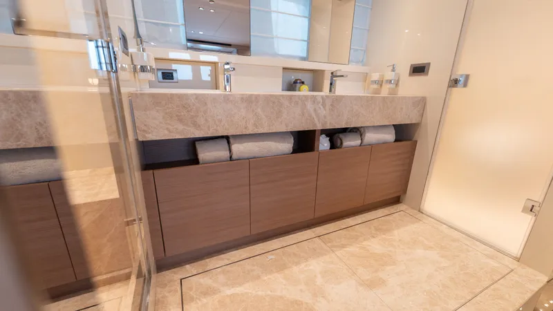 Sx88 Yacht Photos Pics 