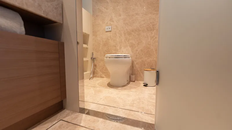 Sx88 Yacht Photos Pics 