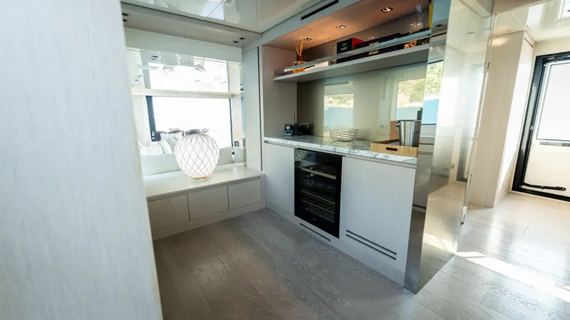 Sx88 Yacht Photos Pics 