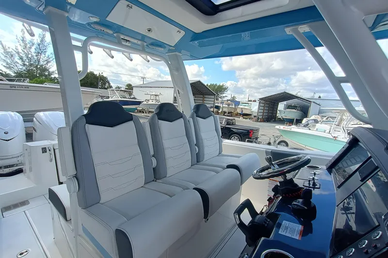 360-105 Yacht Photos Pics 2026 Robalo R360 Center Console interior with modern seating and control panel.