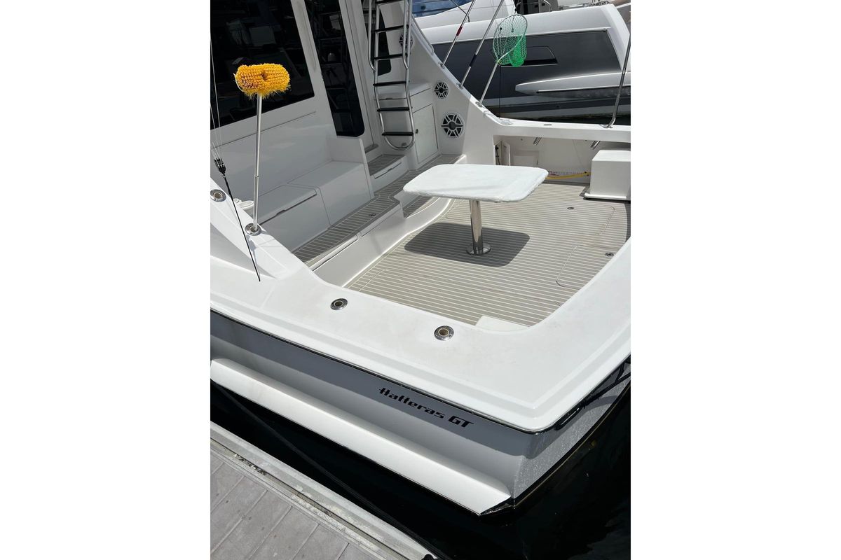 2013 Hatteras 54 
