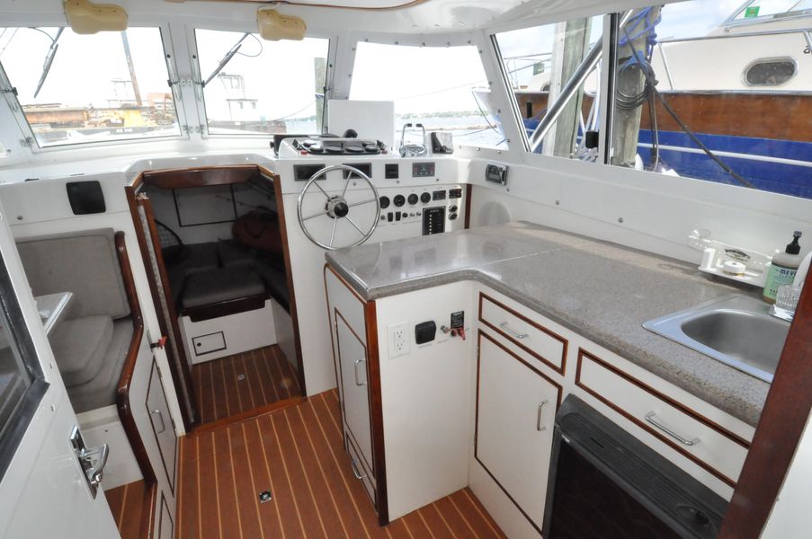 1974 Bertram 31 Sportfisher