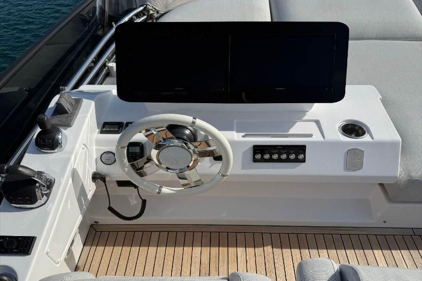 2022 Azimut 55 