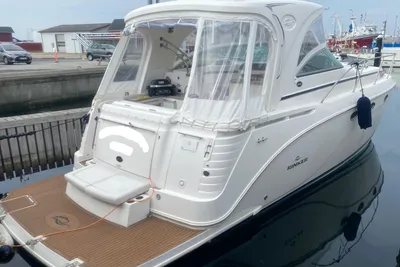 2008 Rinker 400 Rinker
