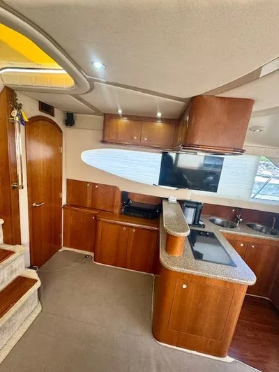 Endeavor Yacht Photos Pics Interior - Port Side