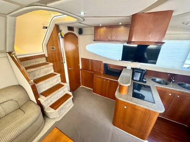 Endeavor Yacht Photos Pics Interior - Port Side