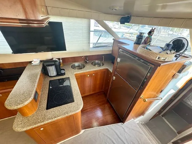 Endeavor Yacht Photos Pics Galley