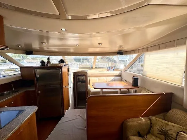 Endeavor Yacht Photos Pics Interior Looking Forward