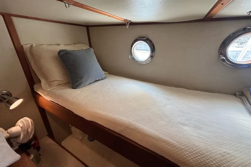 Egret Yacht Photos Pics Guest Bunkhouse