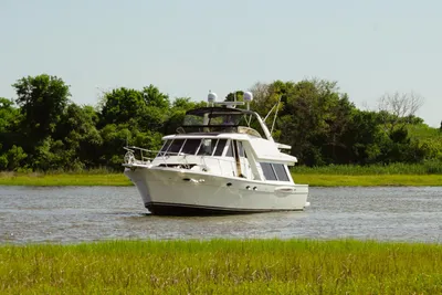 Meridian 490 Pilothouse