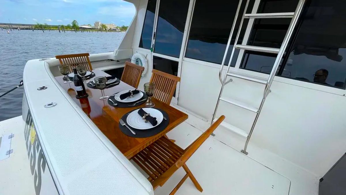 2008 Meridian 49 