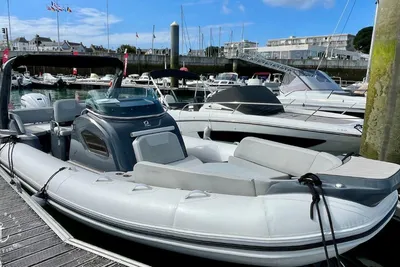 2021 Zodiac Medline 9