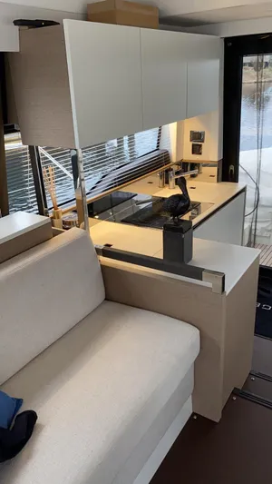 460 Flybridge Yacht Photos Pics 