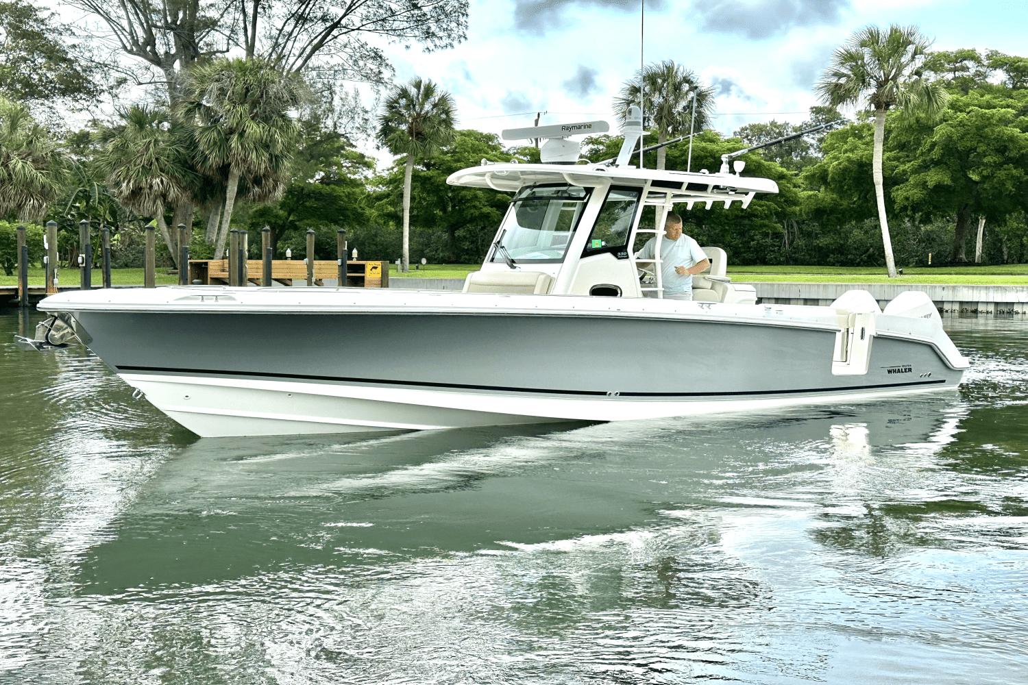 2021 Boston Whaler 330 Outrage Sport Fishing for sale - YachtWorld