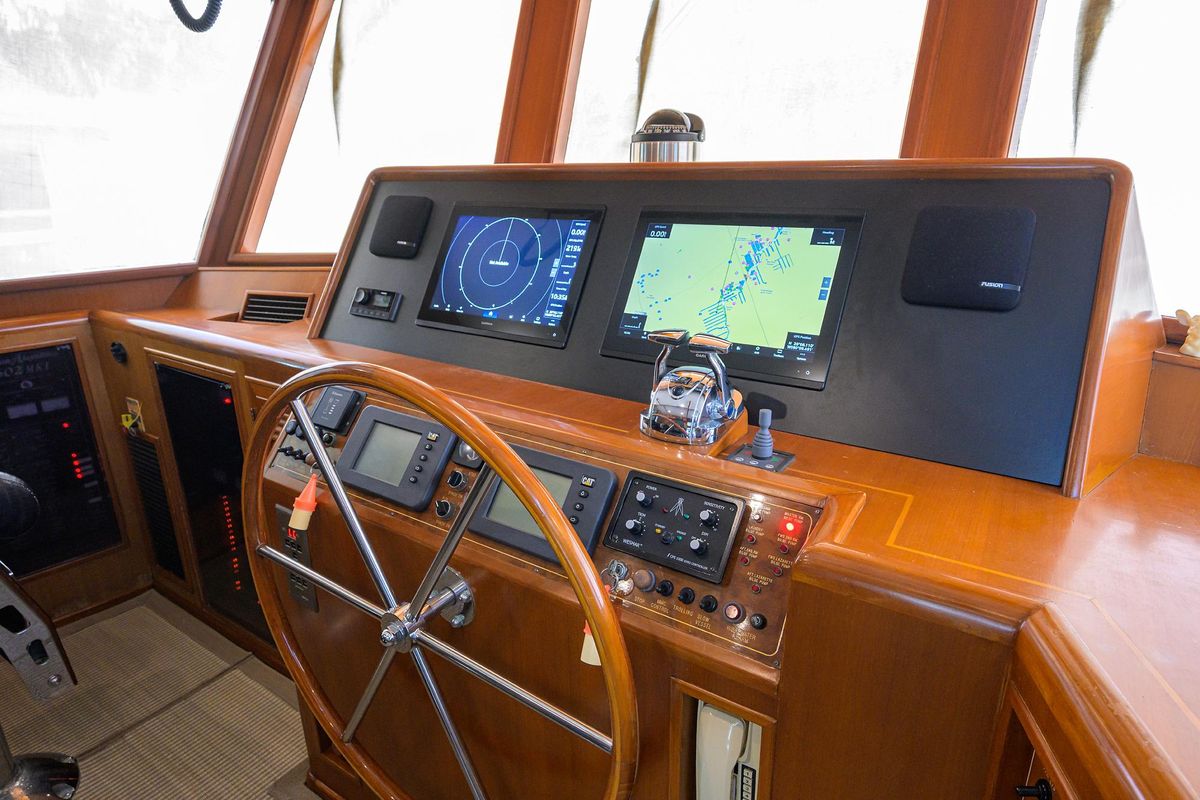 2001 Ocean Alexander 60 