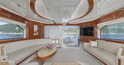 Yacht