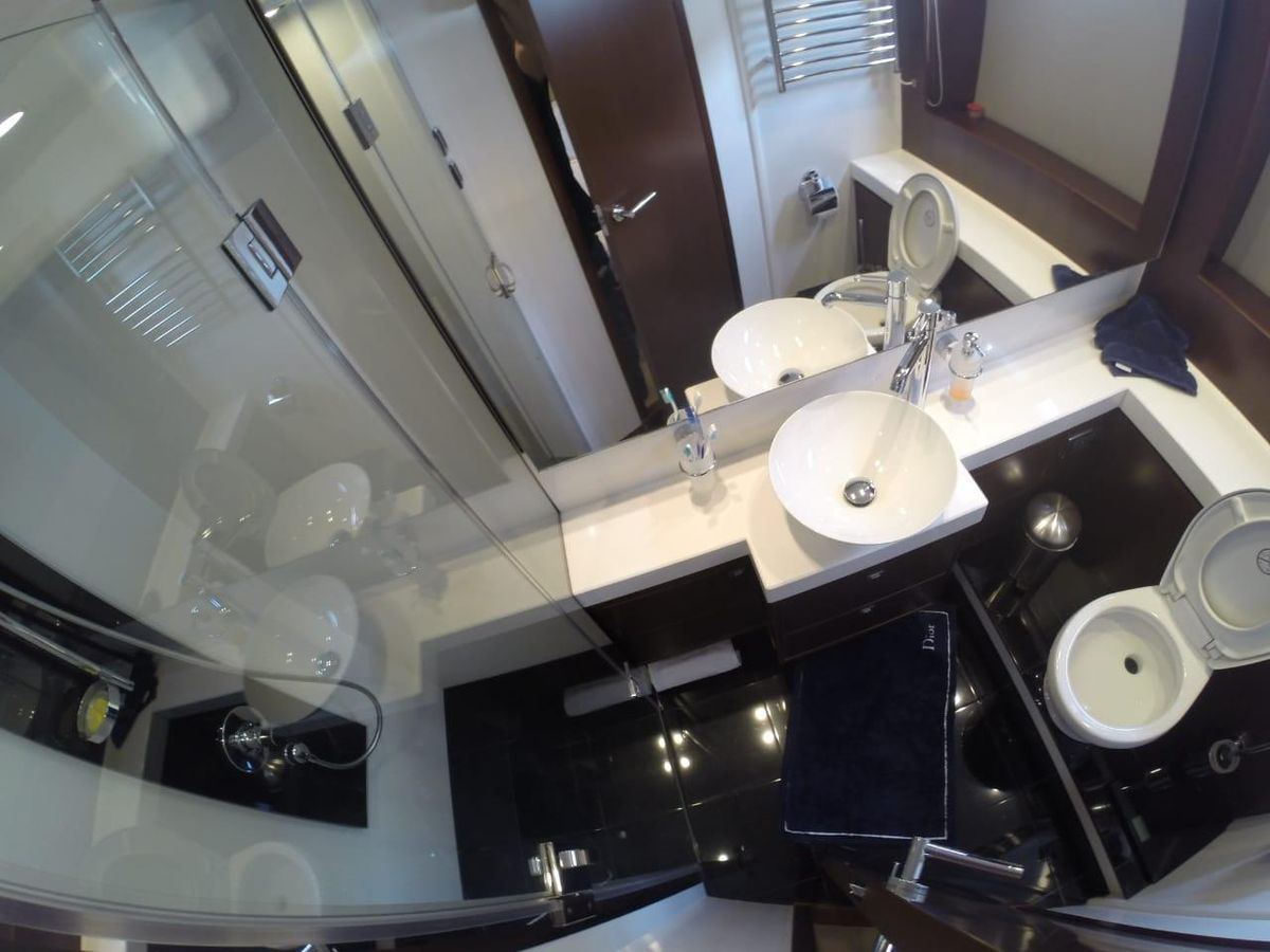 2013 Princess 64 