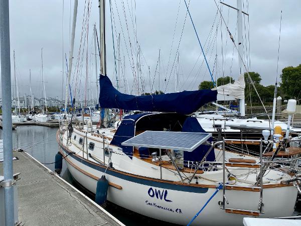 1996 Pacific Seacraft 37