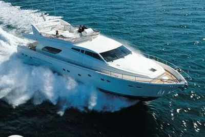 Ferretti Yachts 80