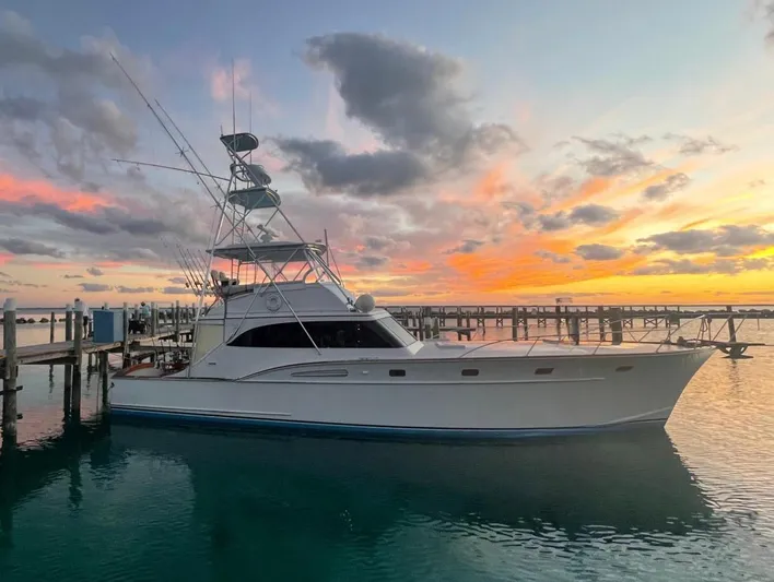 Lucky Yacht Photos Pics 